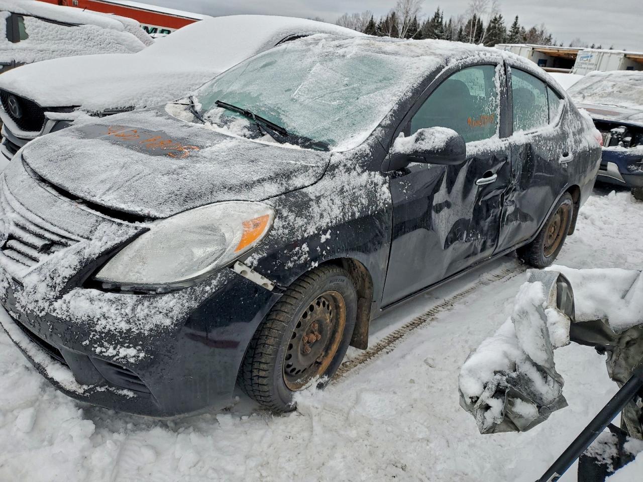 2013 NISSAN VERSA