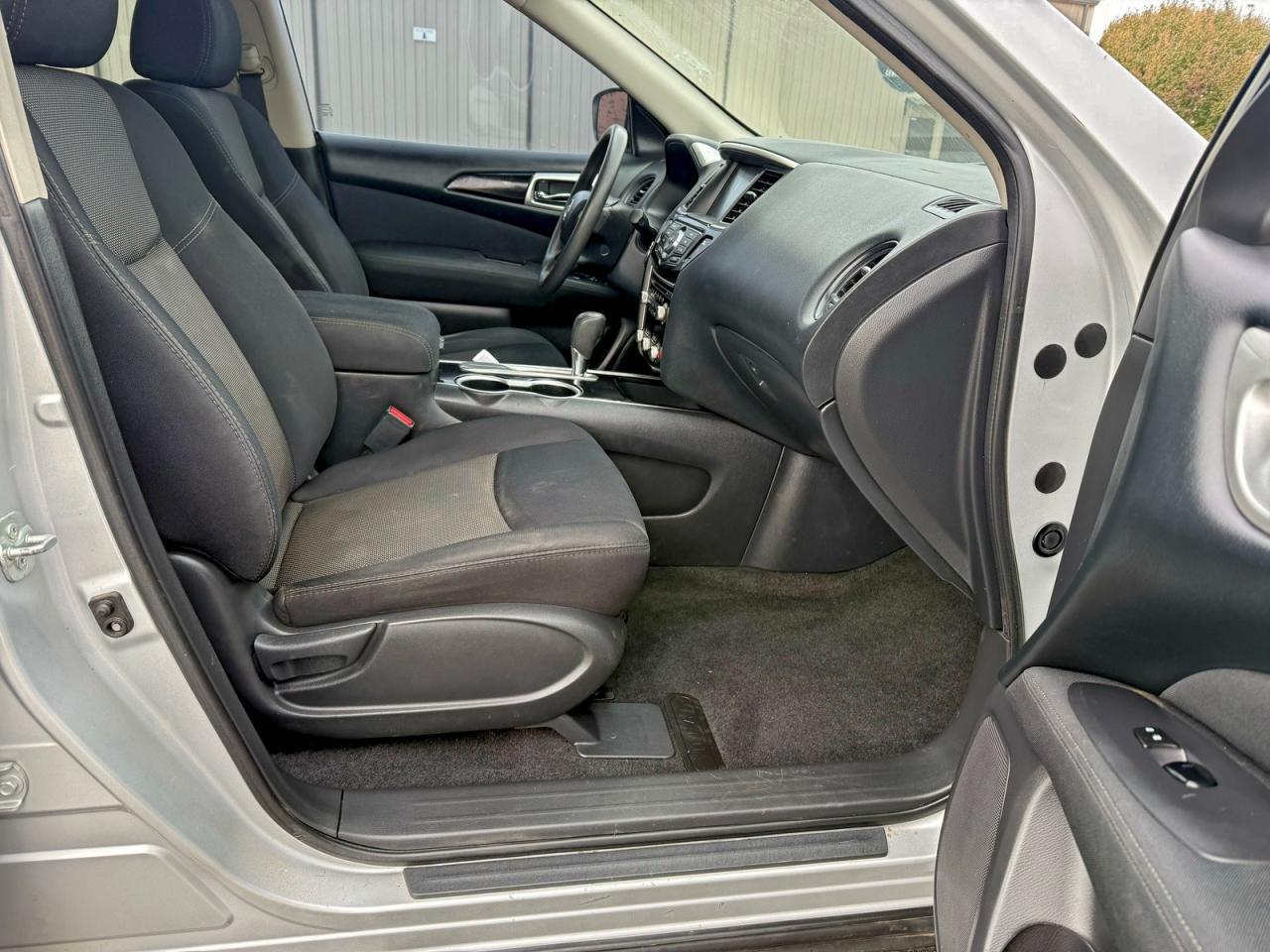 2017 NISSAN PATHFINDER