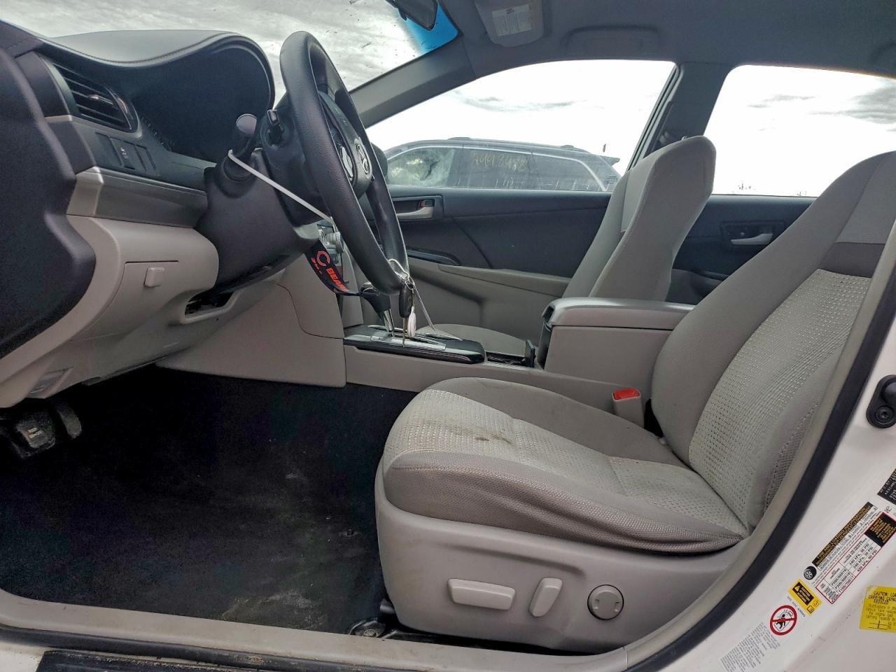2014 TOYOTA CAMRY
