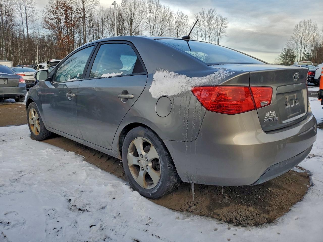 2010 KIA FORTE