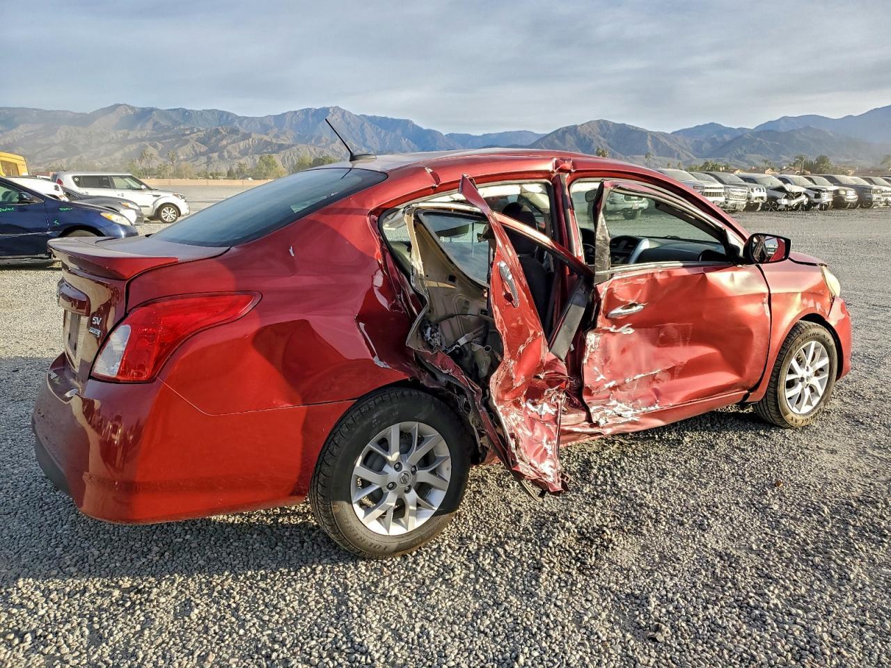 2018 NISSAN VERSA