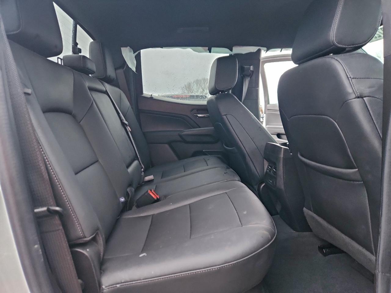 2024 GMC CANYON