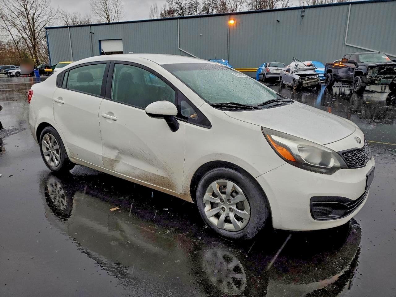 2013 KIA RIO