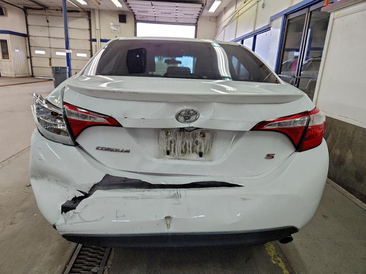 2015 TOYOTA COROLLA