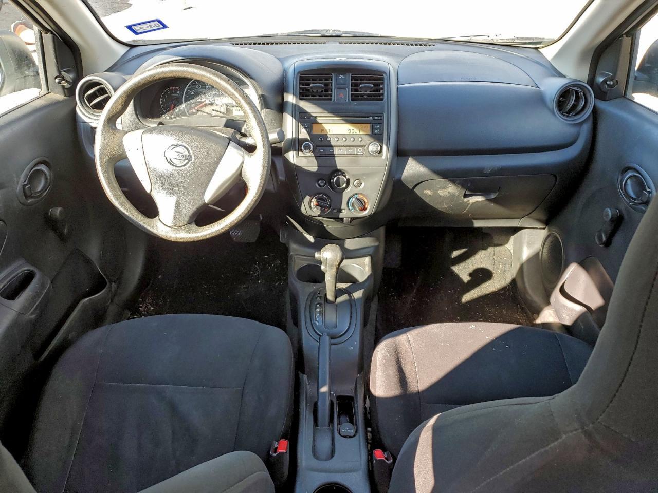 2015 NISSAN VERSA