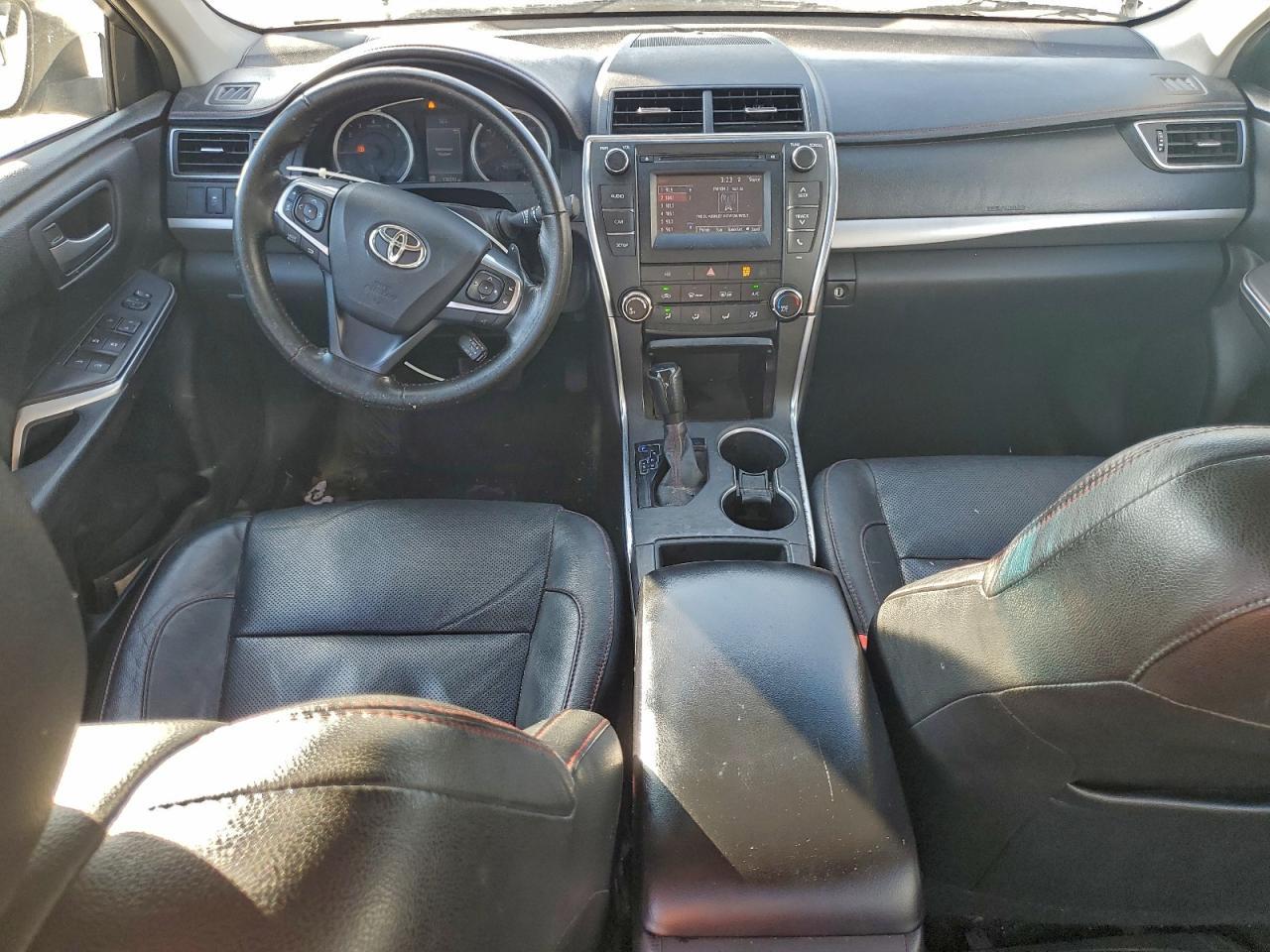 2016 TOYOTA CAMRY