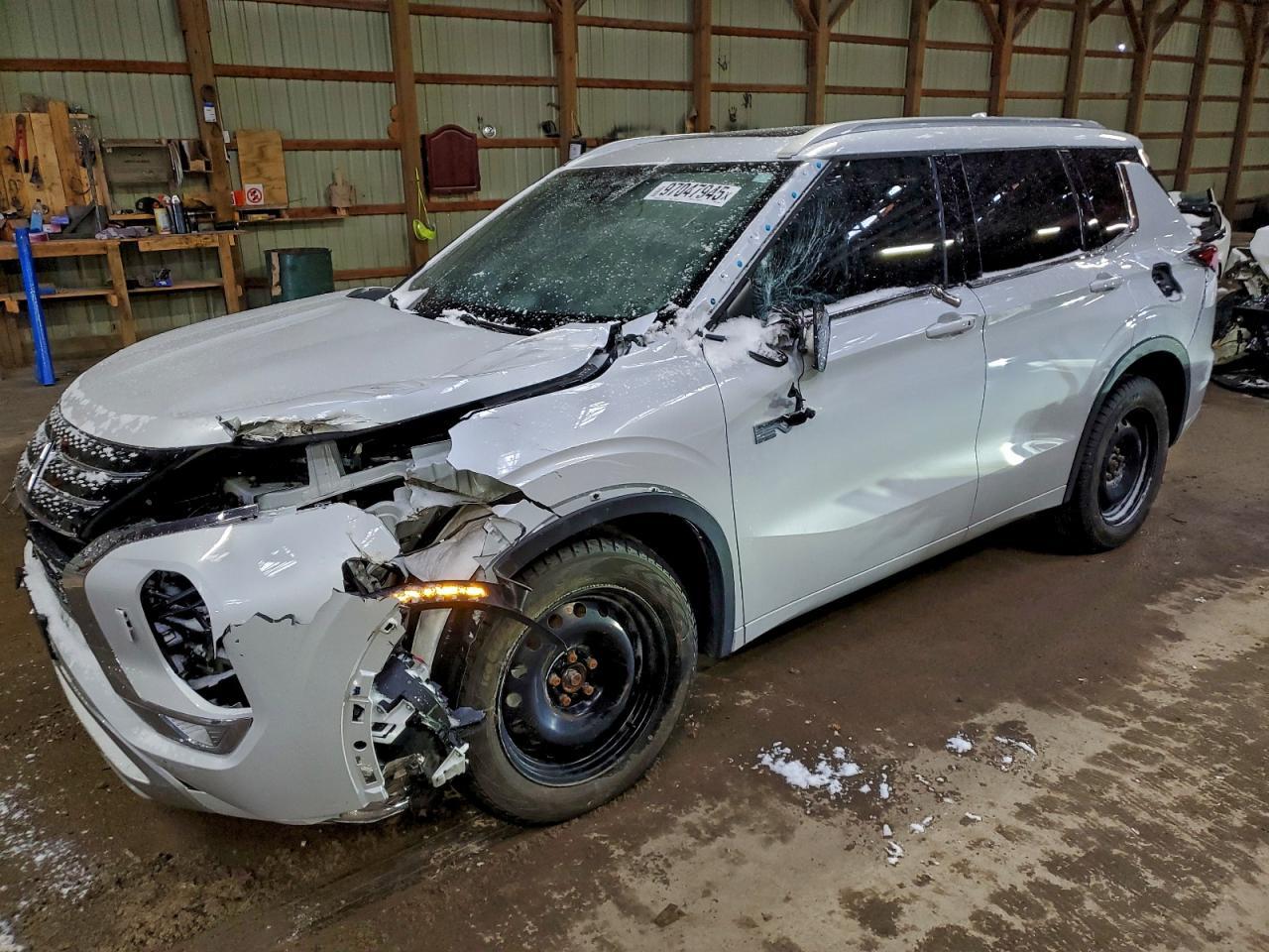 2023 MITSUBISHI outlander