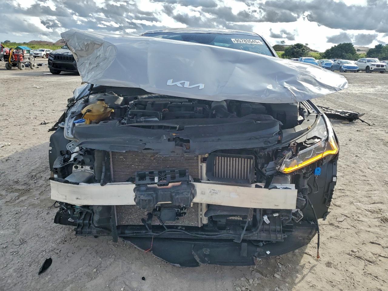 2023 KIA K5