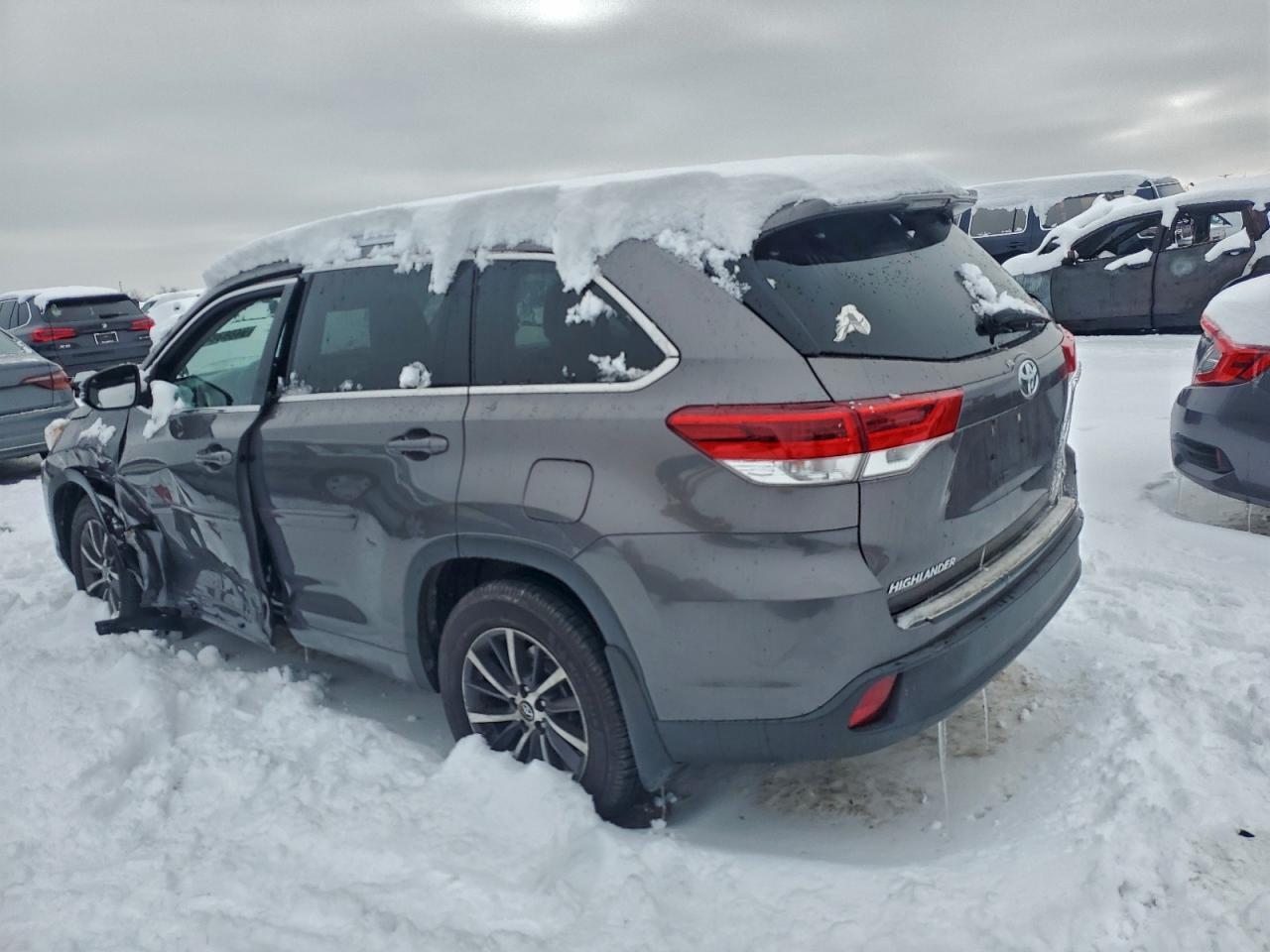 2017 TOYOTA HIGHLANDER