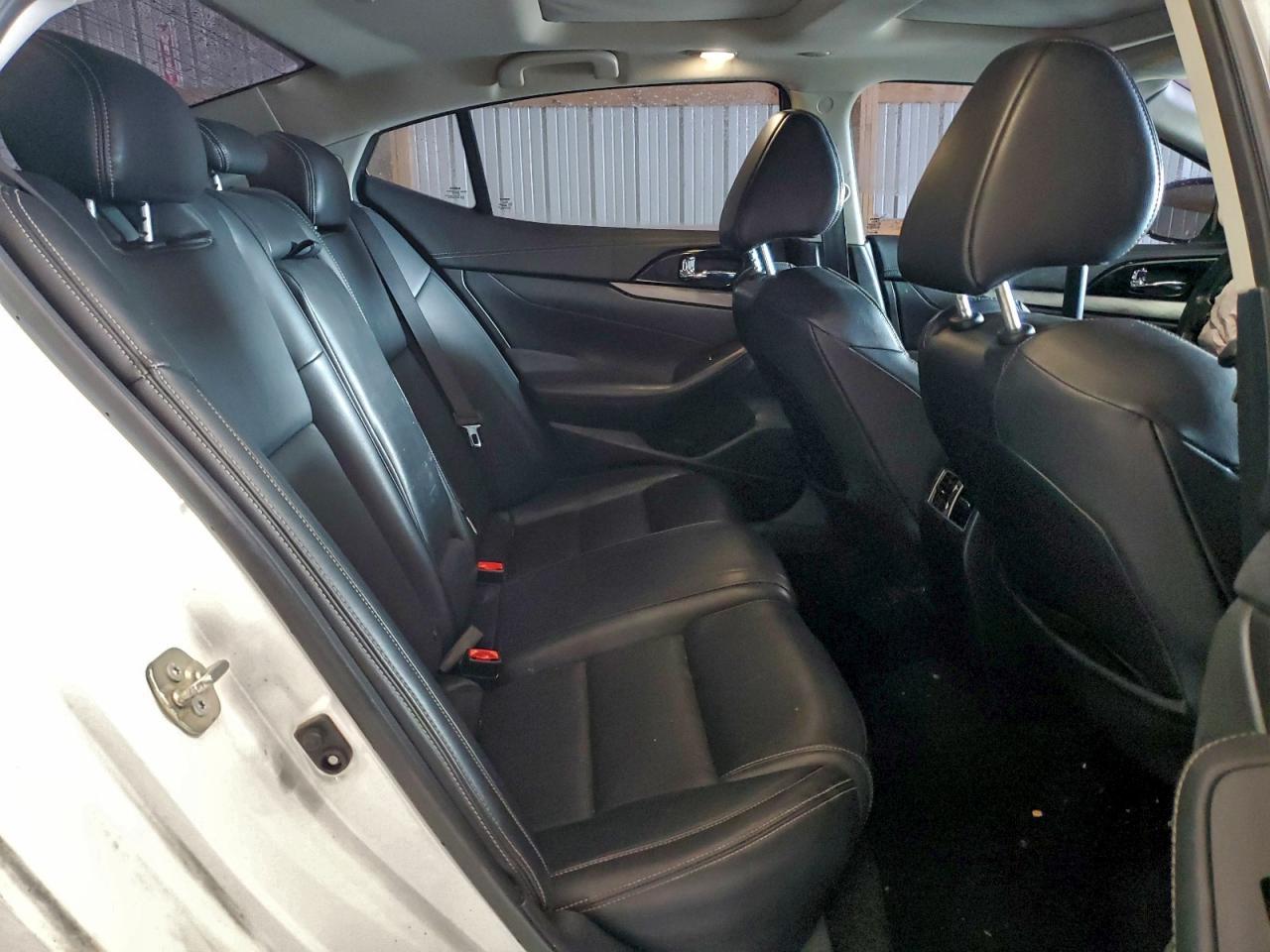 2017 NISSAN Maxima