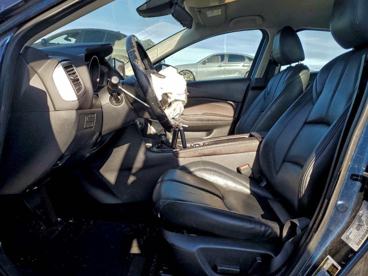 2017 MAZDA 3
