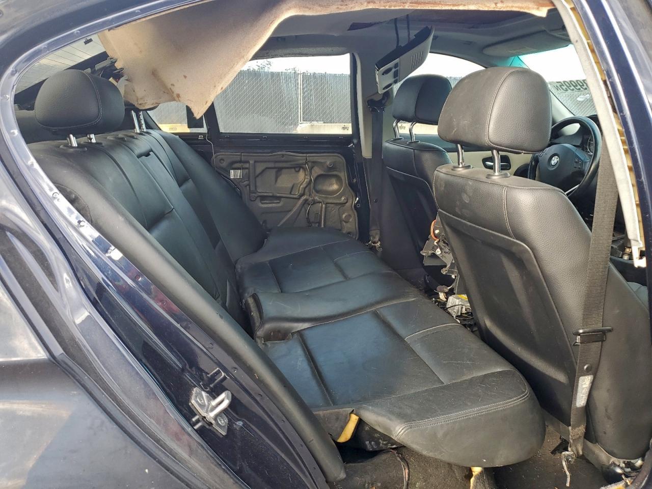 2010 BMW 3 SERIES