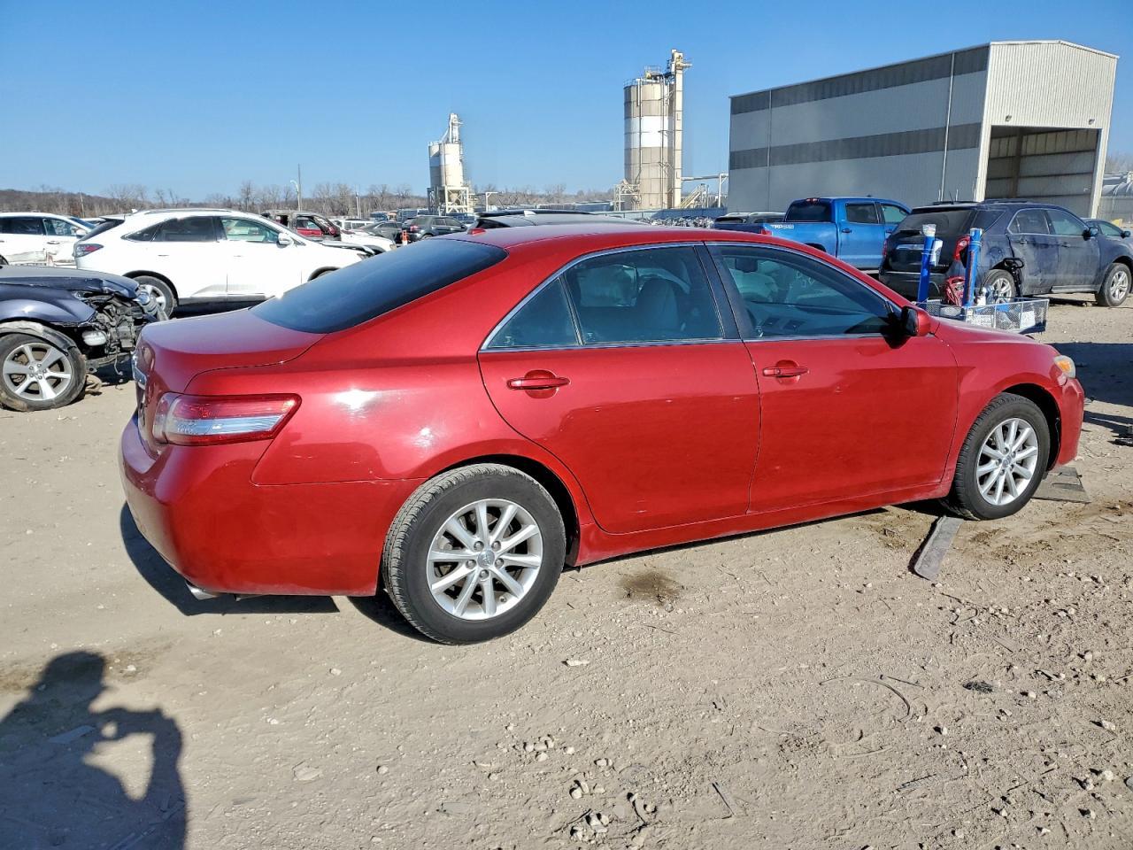 2010 TOYOTA CAMRY