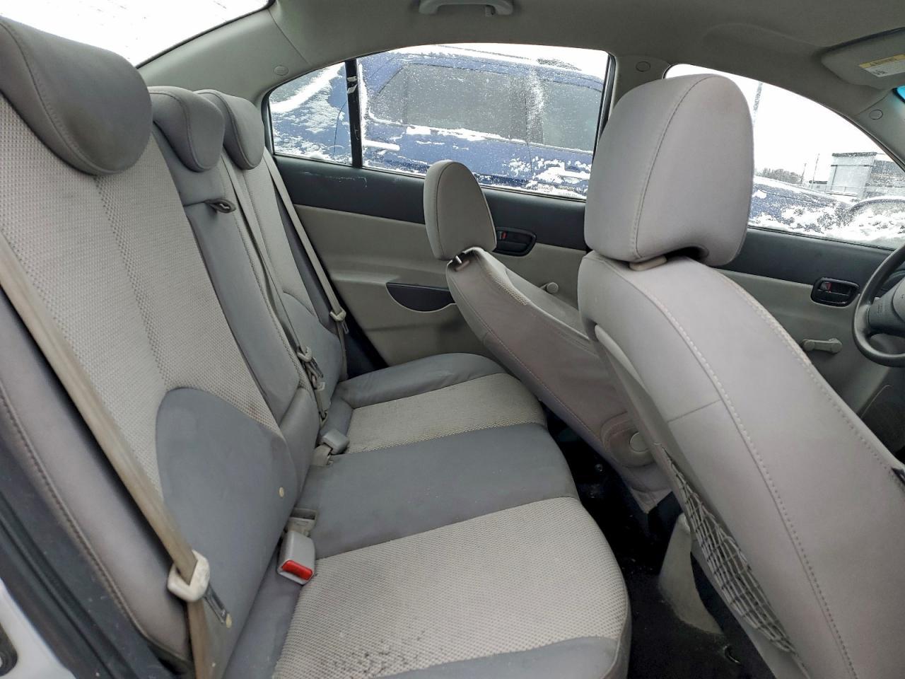 2011 HYUNDAI ACCENT