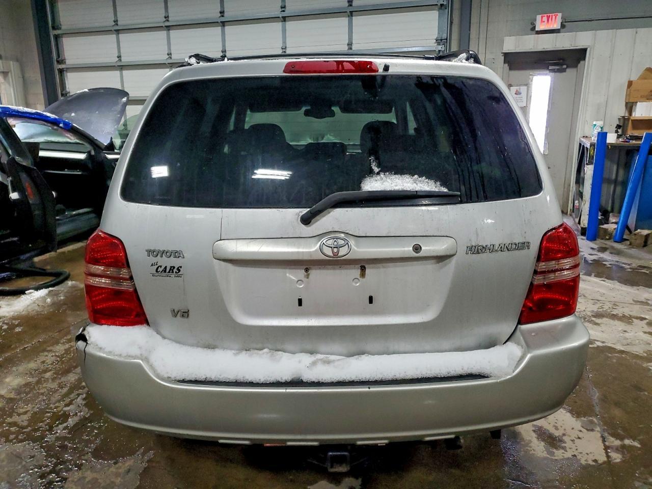 2003 TOYOTA HIGHLANDER