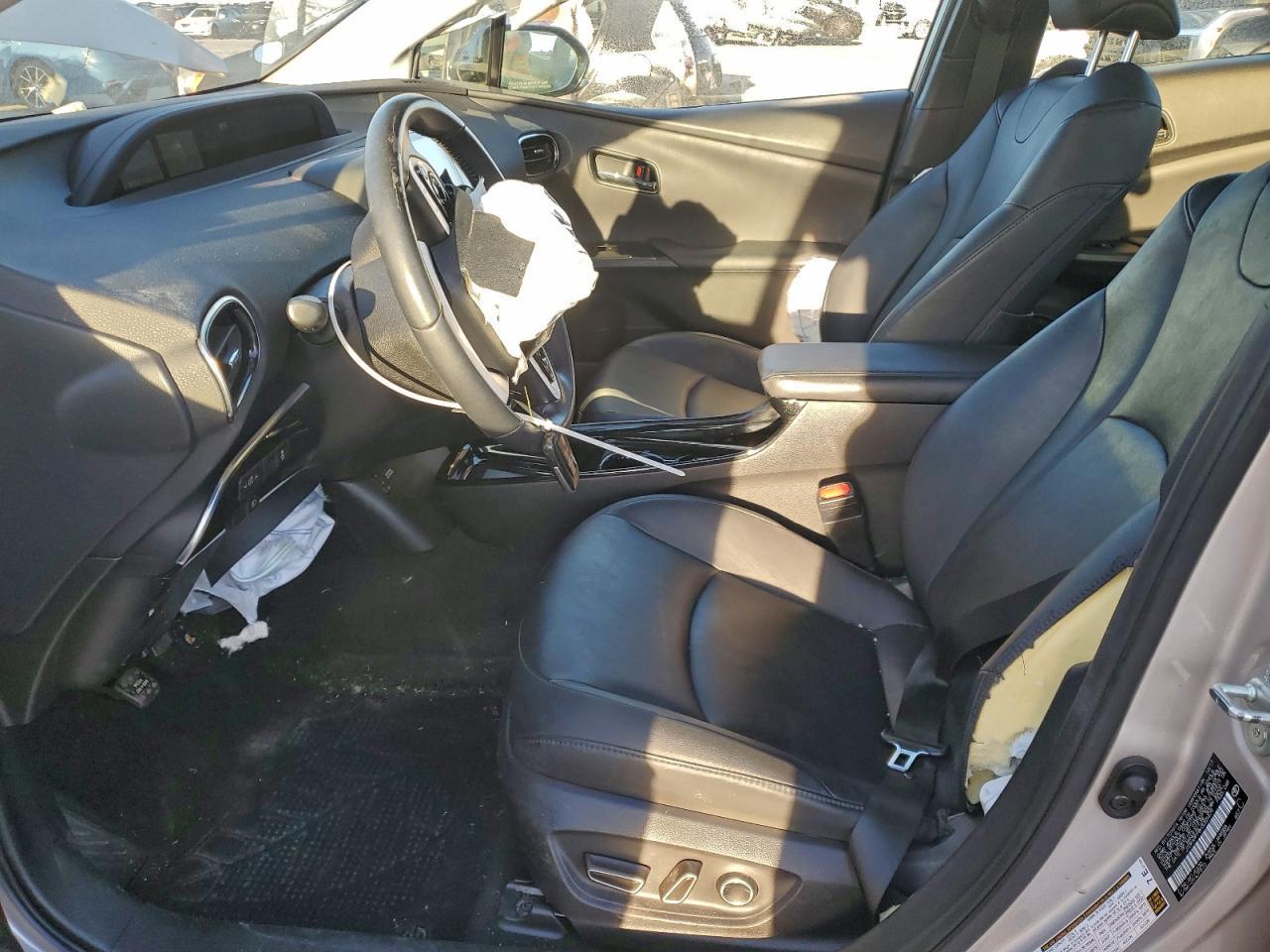 2017 TOYOTA Prius Prime