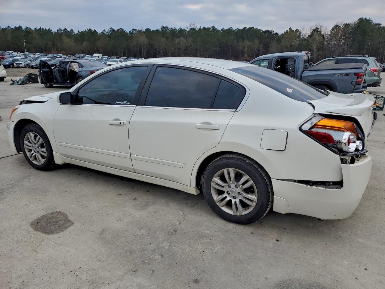 2012 NISSAN ALTIMA