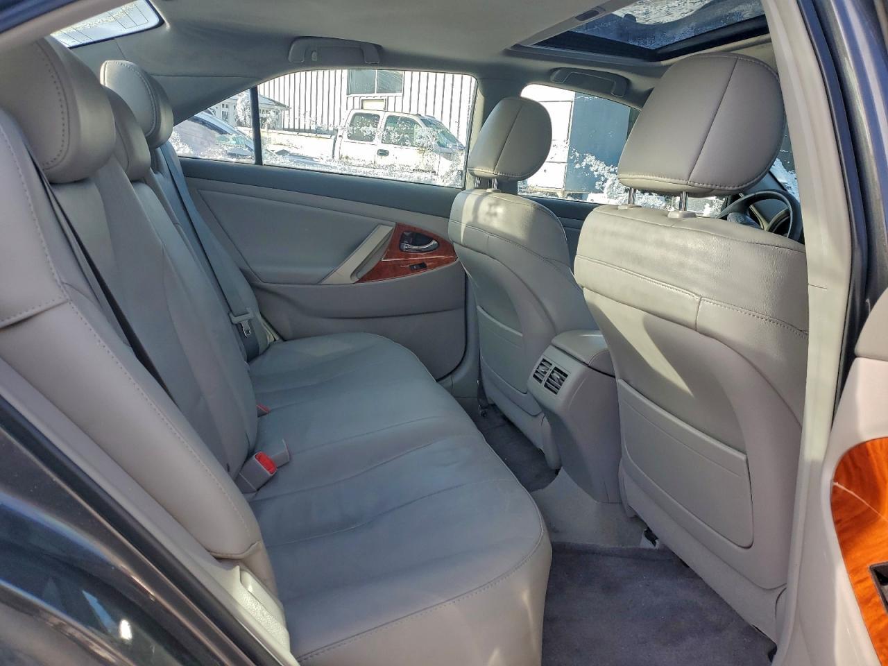2011 TOYOTA CAMRY
