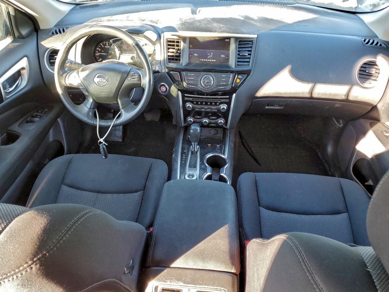 2017 NISSAN PATHFINDER