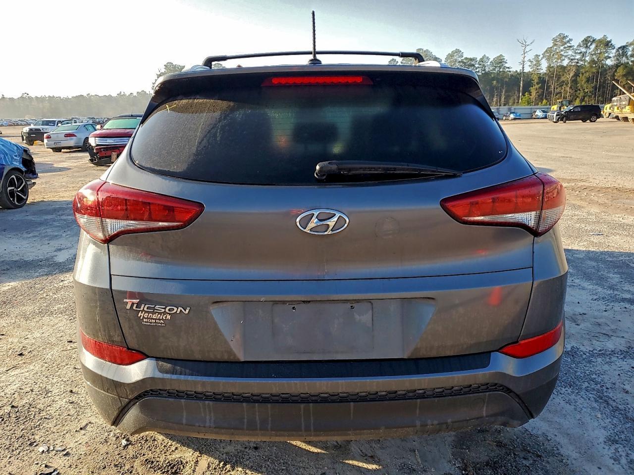 2016 HYUNDAI TUCSON