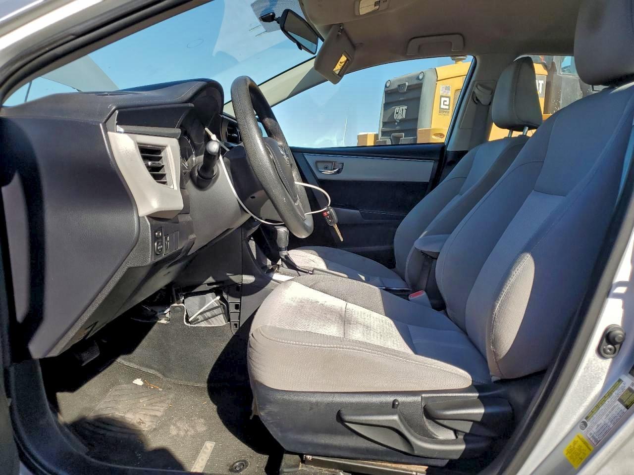 2015 TOYOTA COROLLA