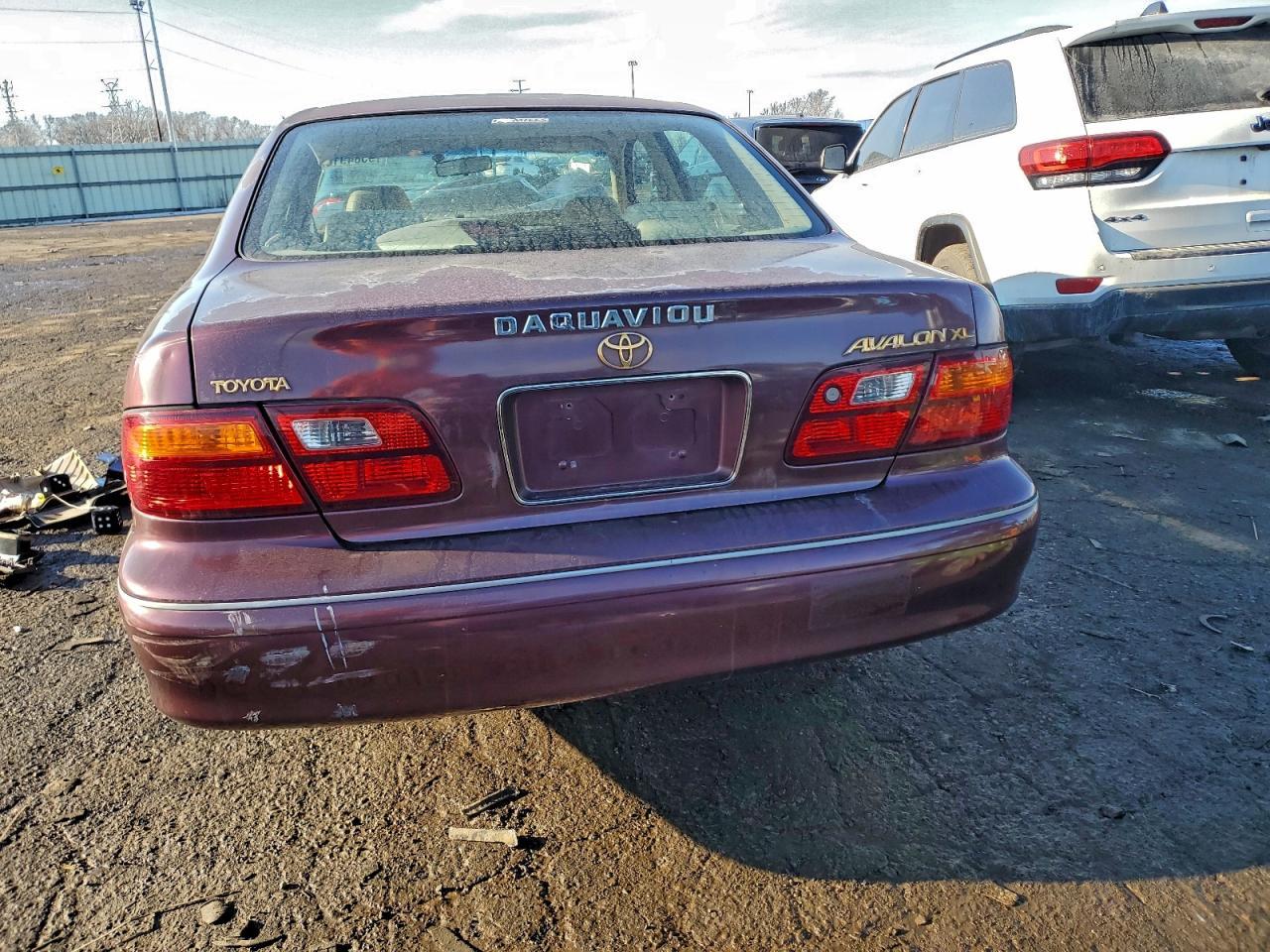 1998 TOYOTA Avalon