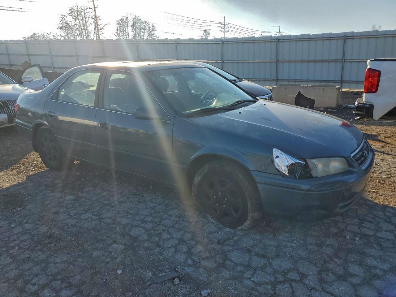 2001 TOYOTA CAMRY