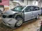 2011 TOYOTA SIENNA