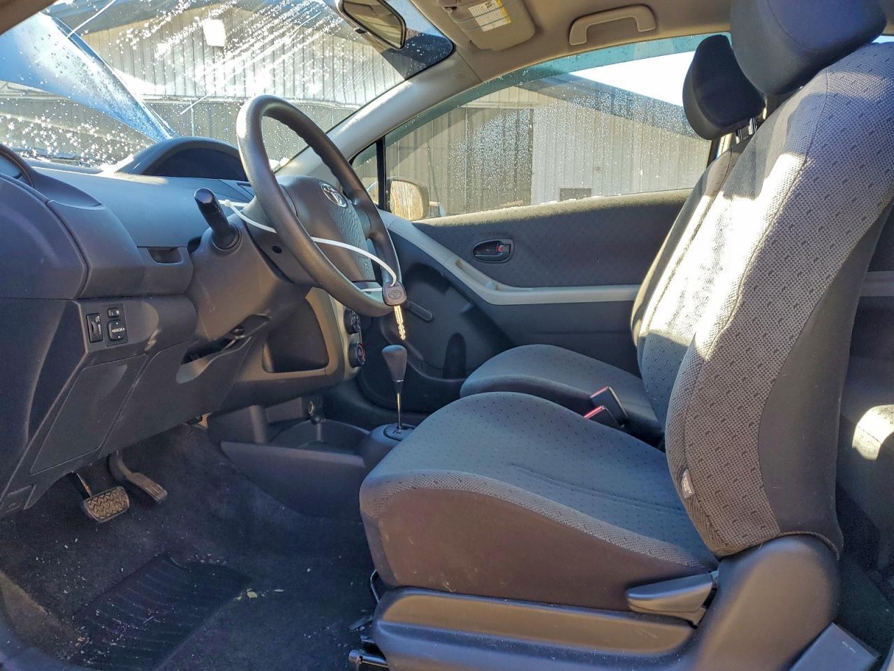 2011 TOYOTA YARIS