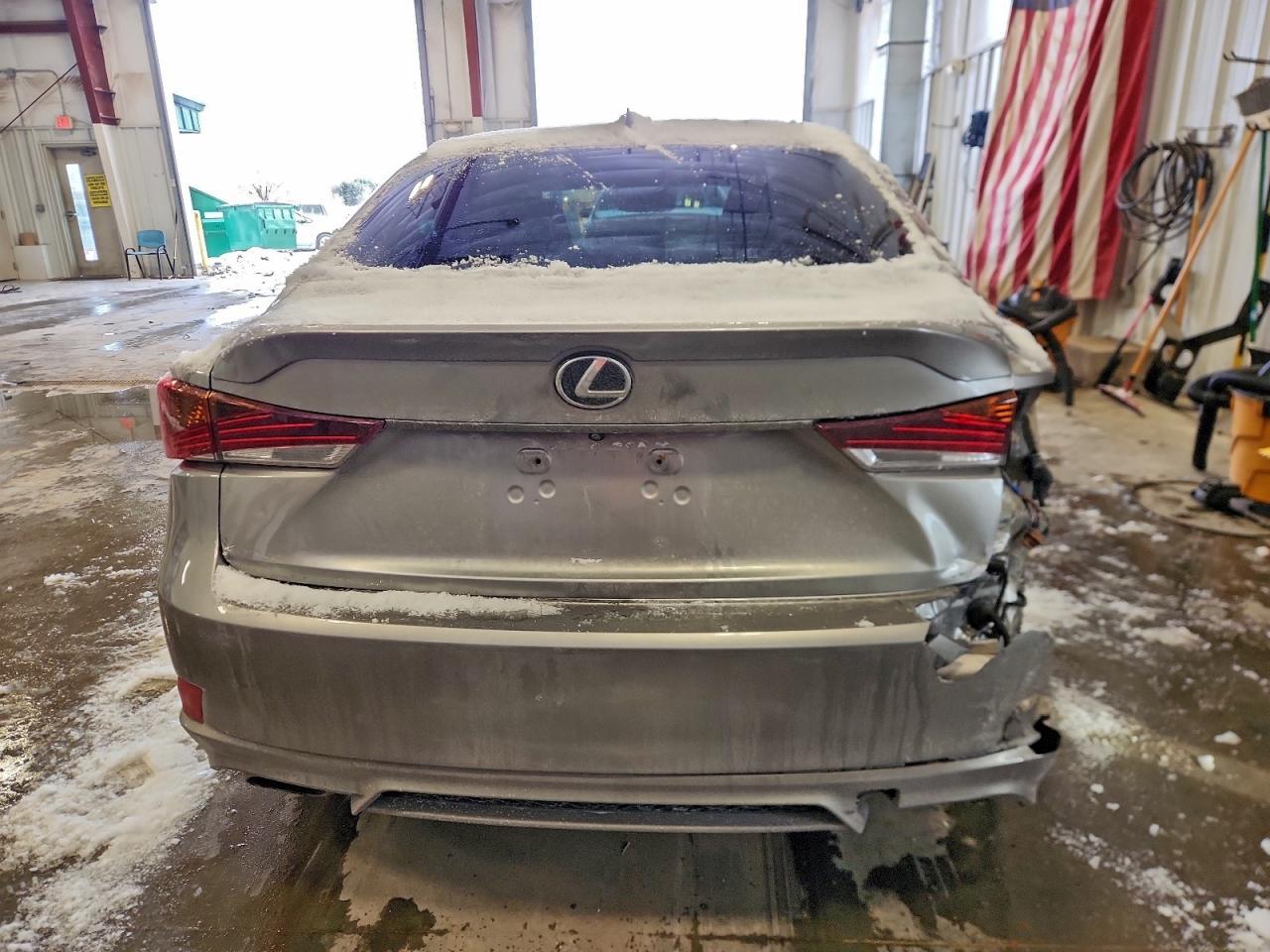 2017 LEXUS IS 300