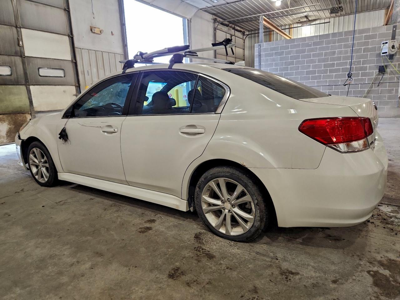 2014 SUBARU Legacy