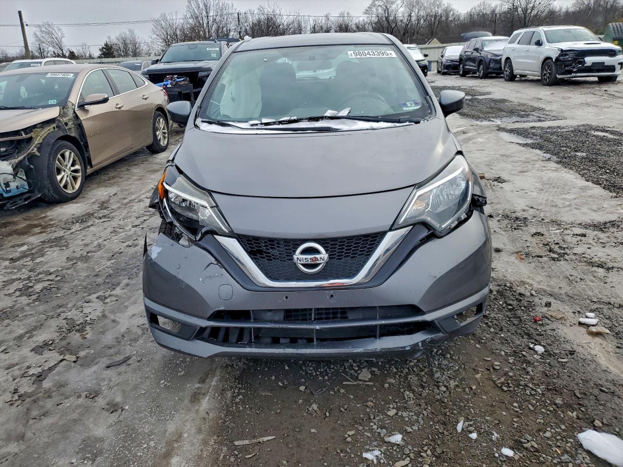 2017 NISSAN Versa Note