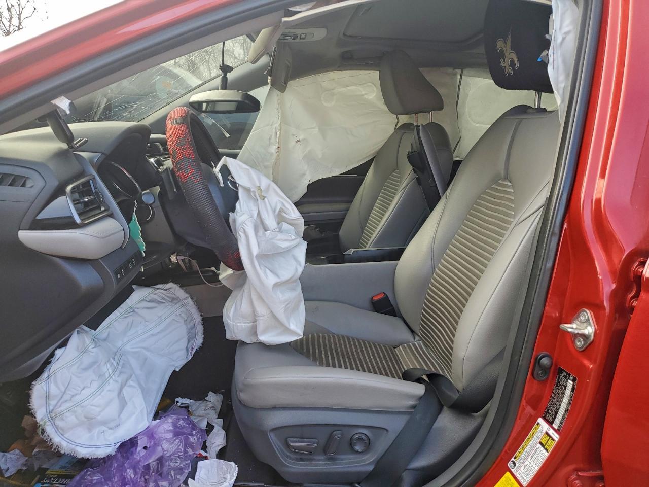 2019 TOYOTA CAMRY