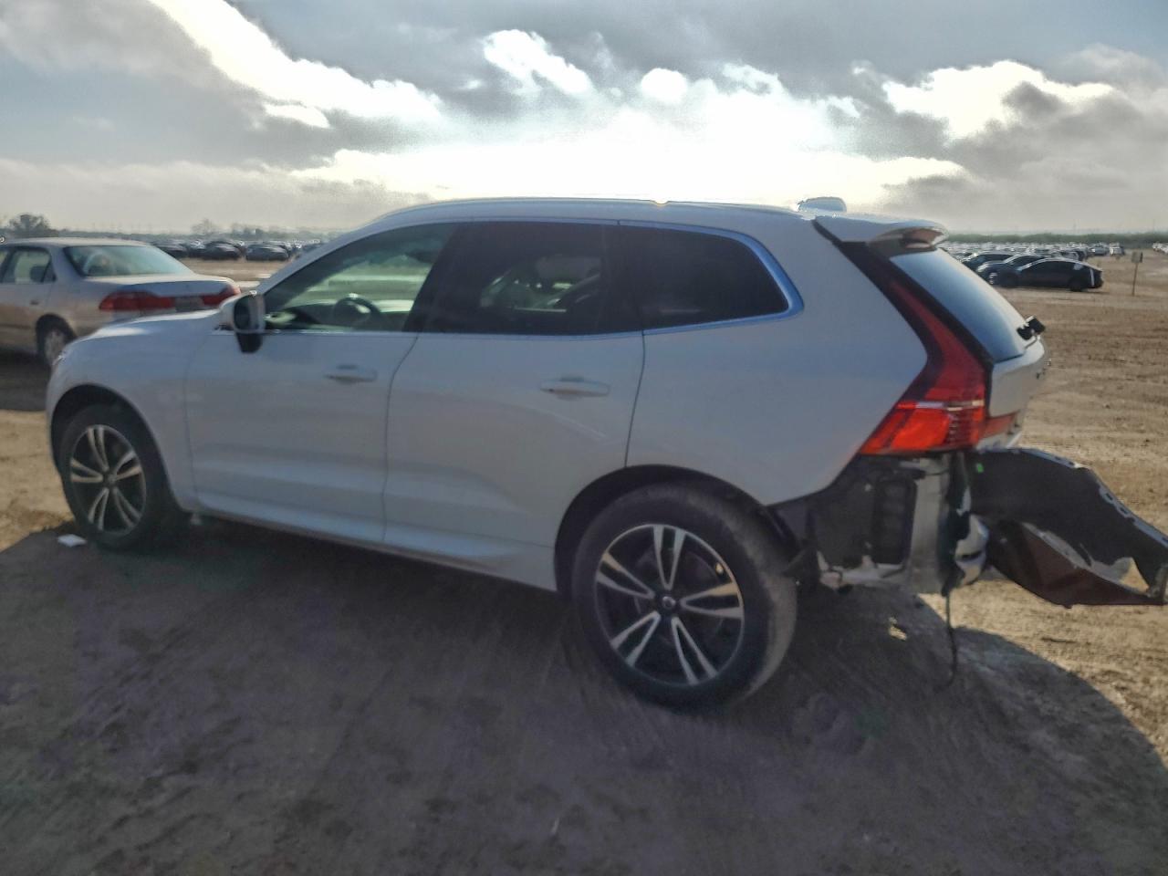2021 VOLVO XC60