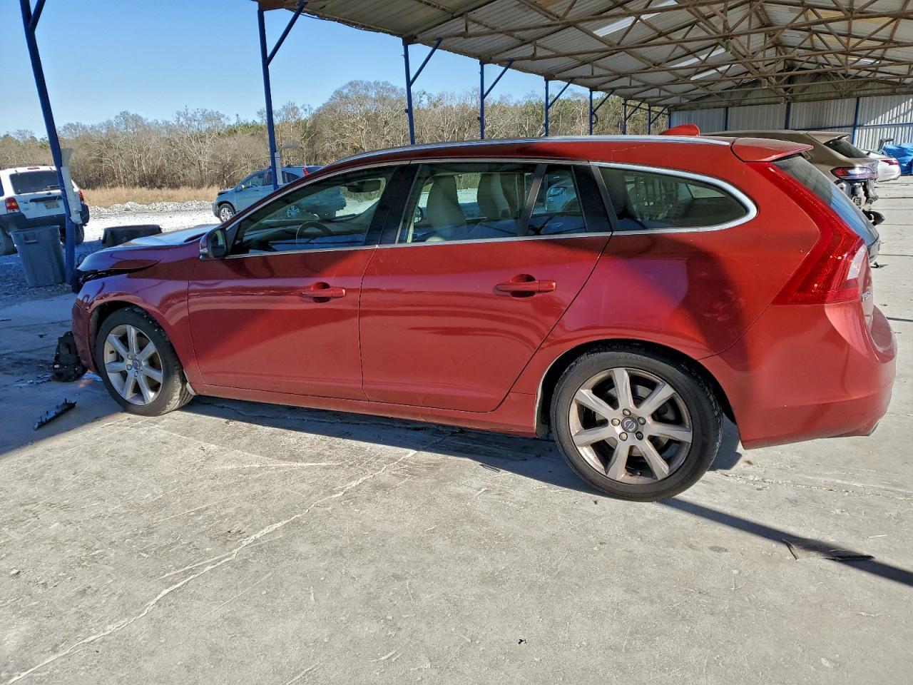 2017 VOLVO V60
