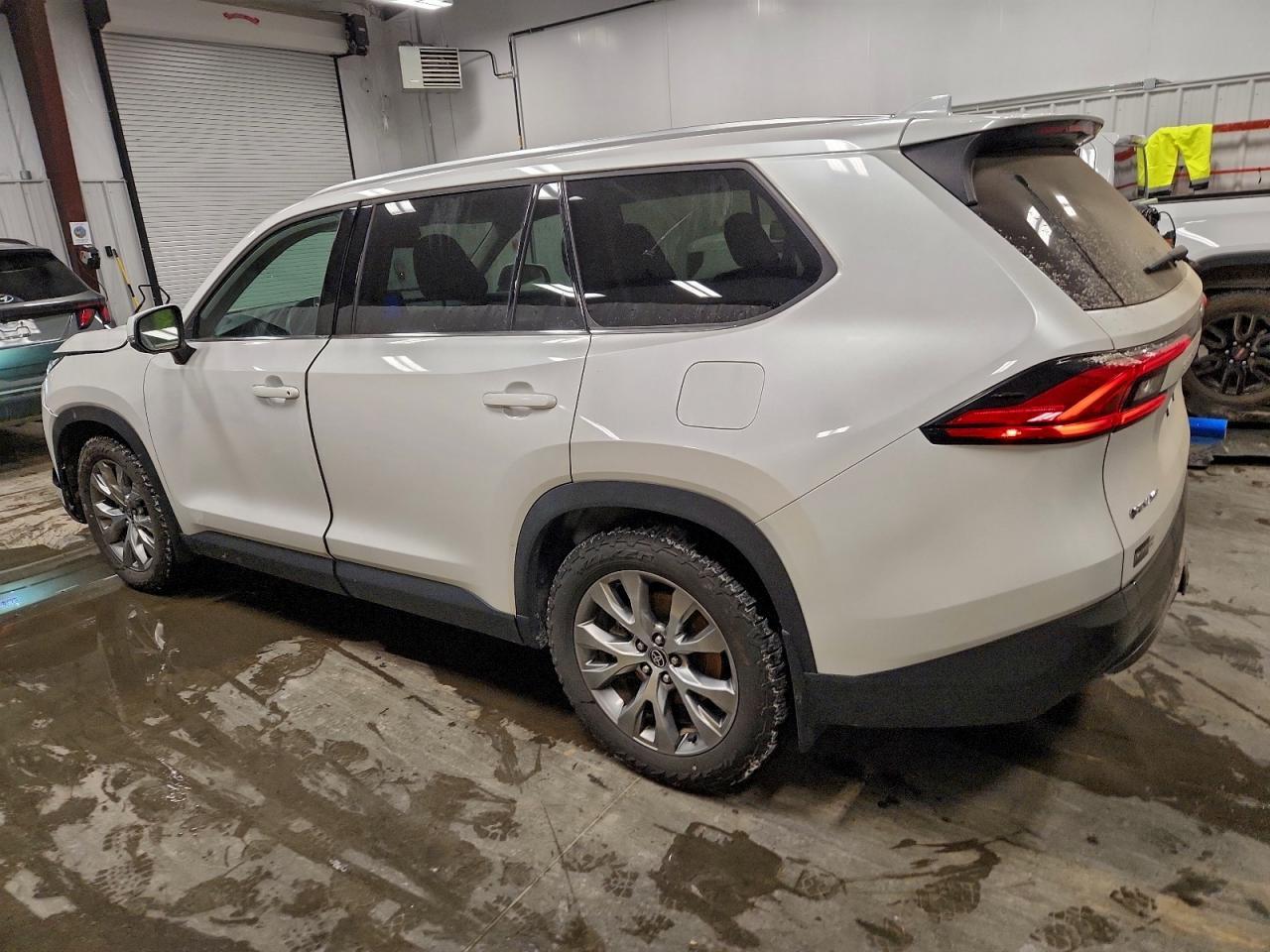 2024 TOYOTA HIGHLANDER
