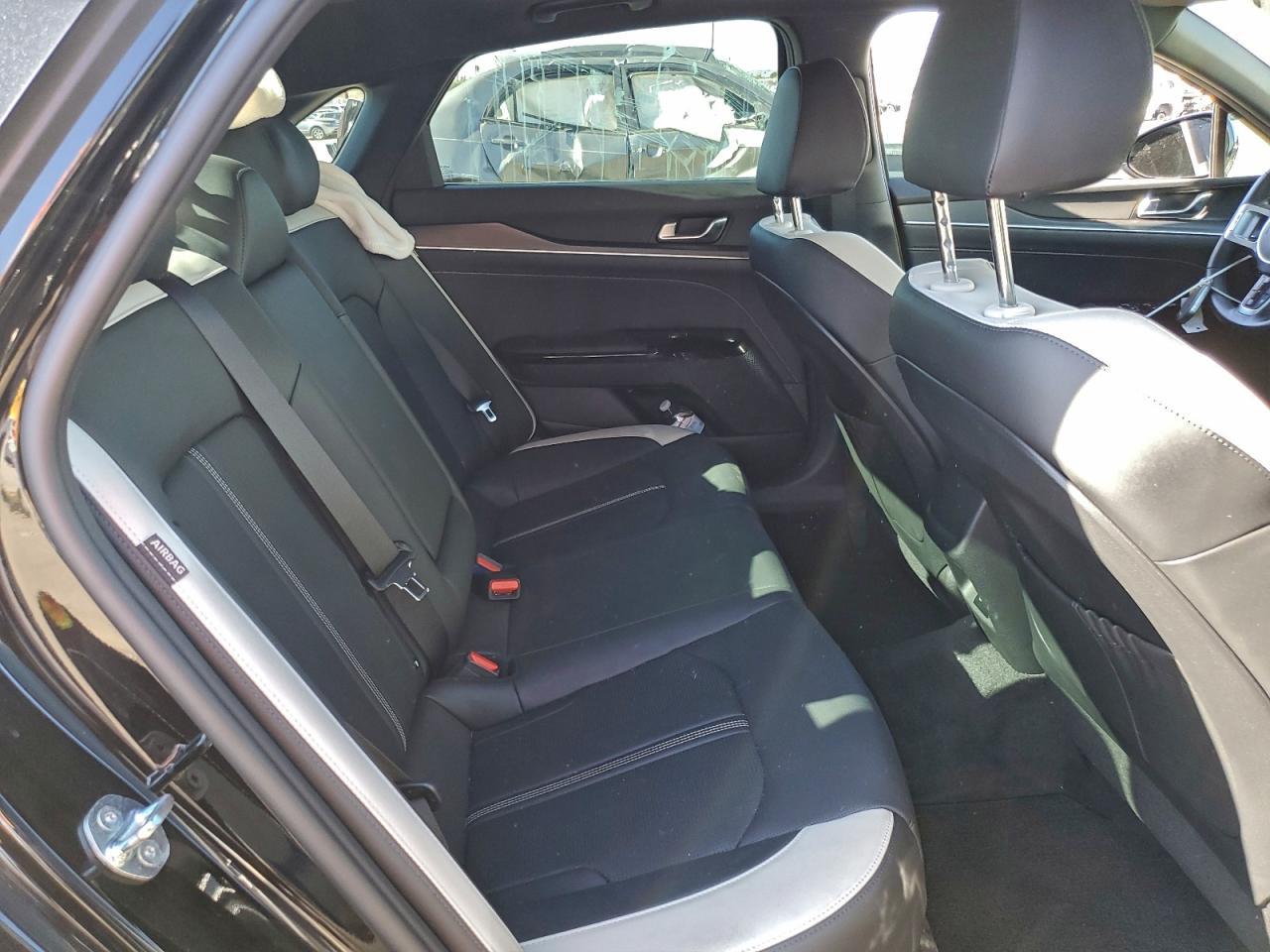 2025 KIA K5