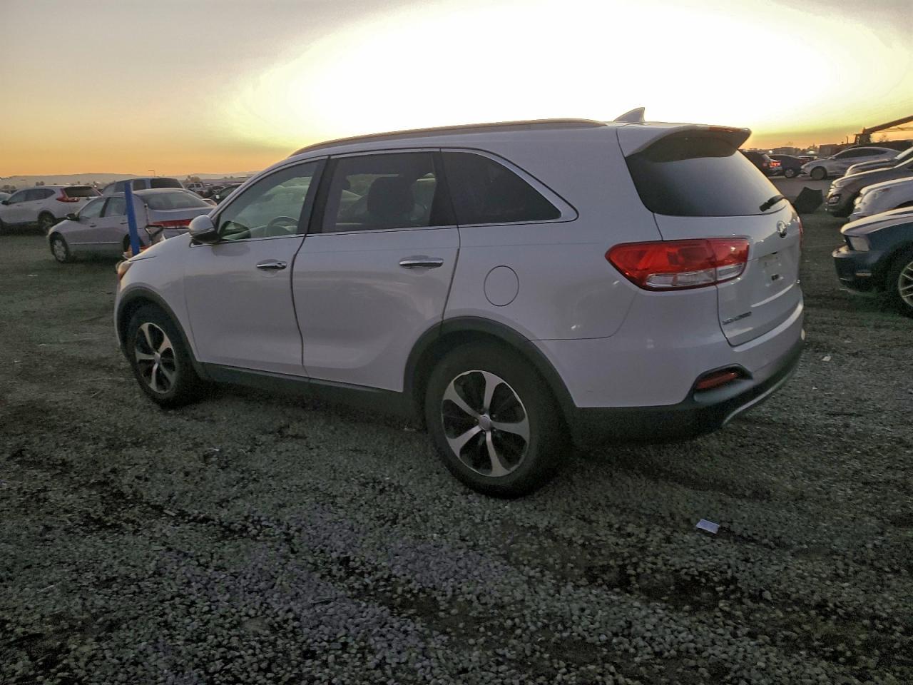 2016 KIA SORENTO