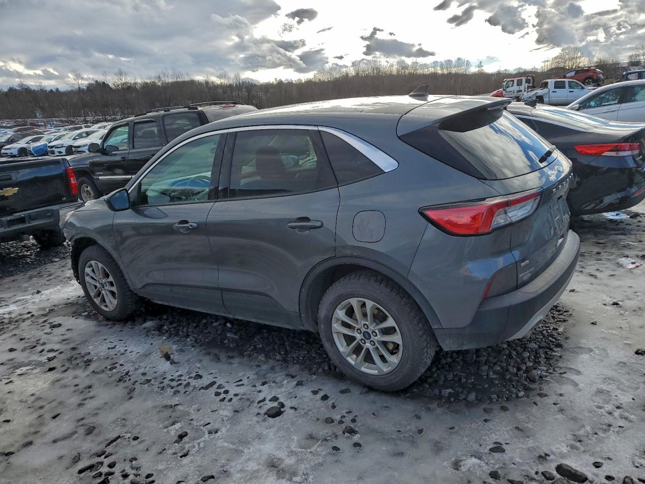2021 FORD ESCAPE