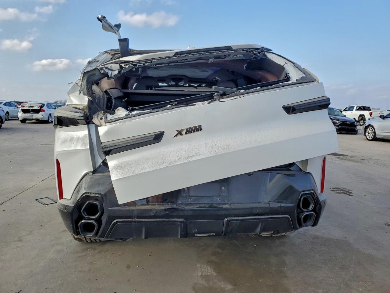 2023 BMW Xm