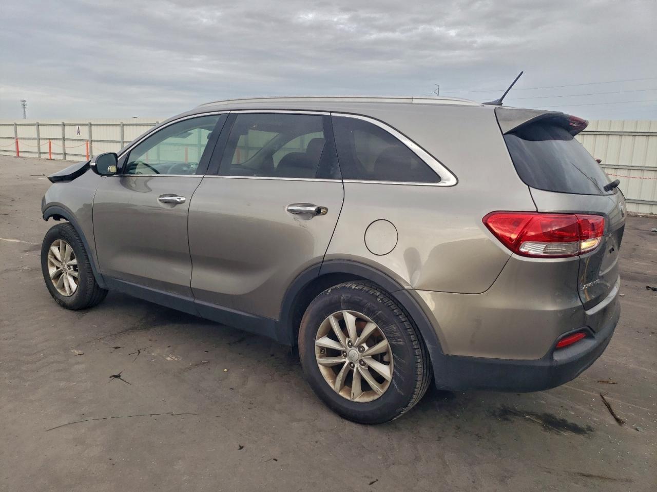 2016 KIA SORENTO