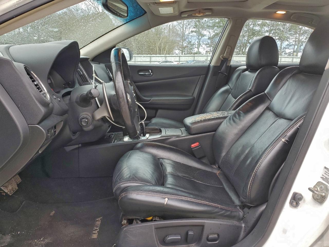 2012 NISSAN Maxima