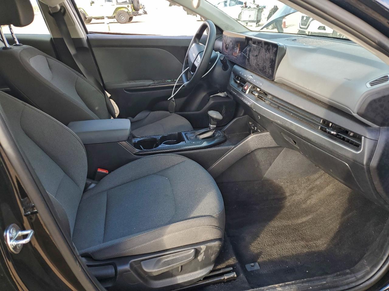 2025 KIA K4