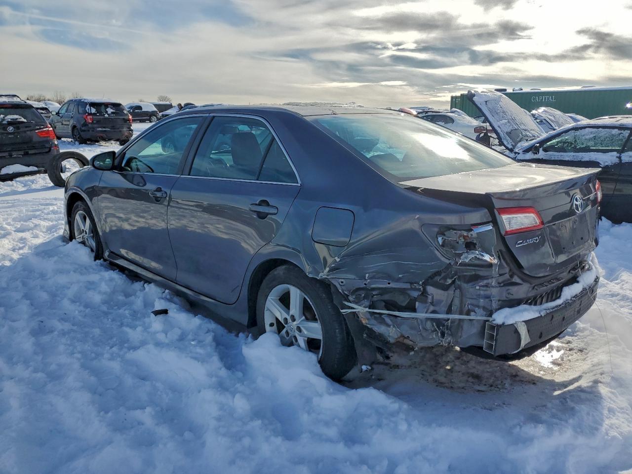 2014 TOYOTA CAMRY