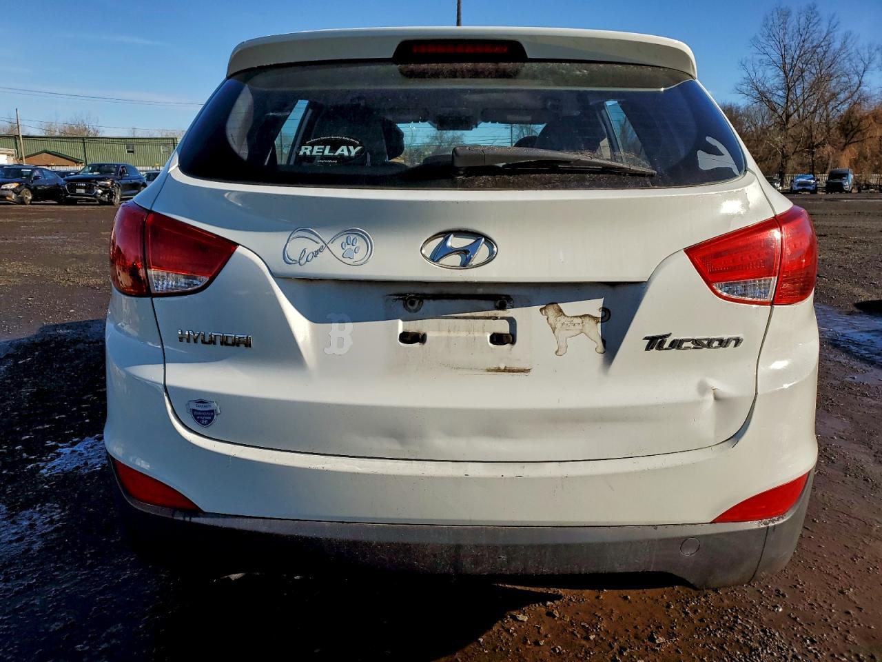 2011 HYUNDAI TUCSON