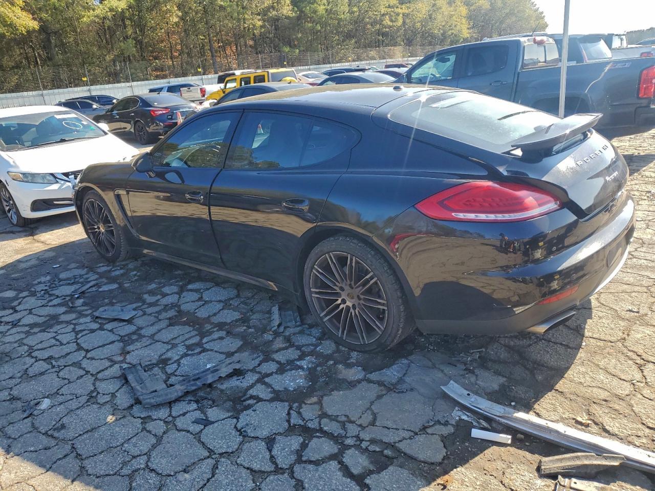 2016 PORSCHE Panamera