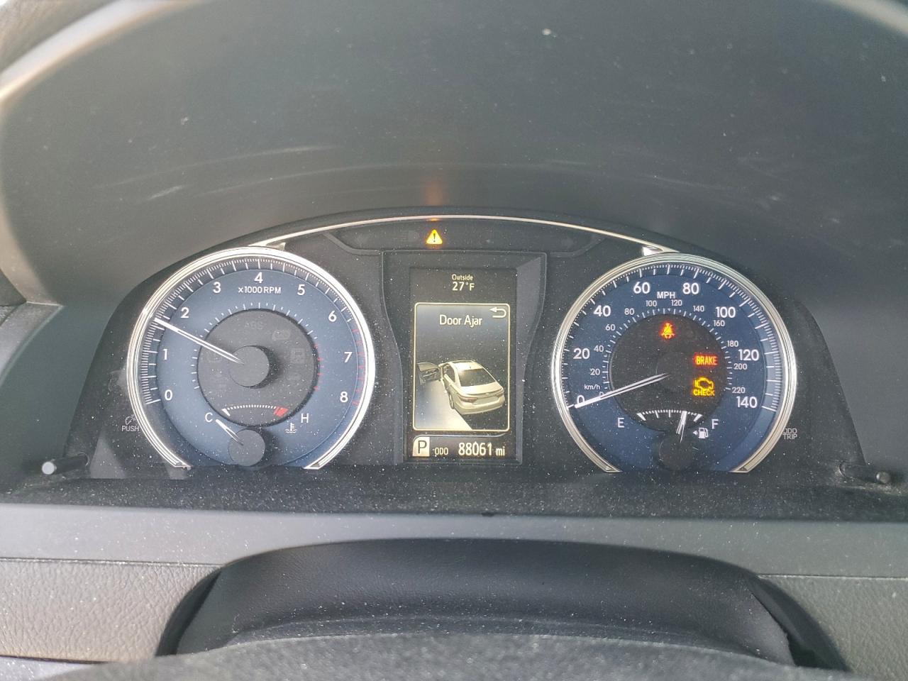 2016 TOYOTA CAMRY