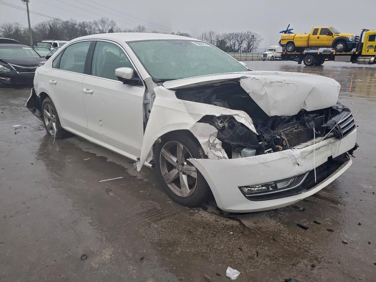 2015 VOLKSWAGEN Passat