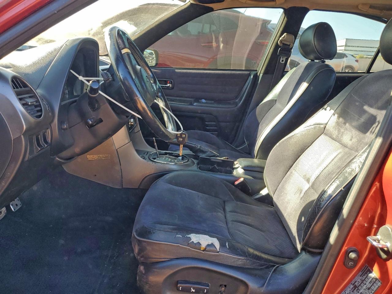 2001 LEXUS IS 300