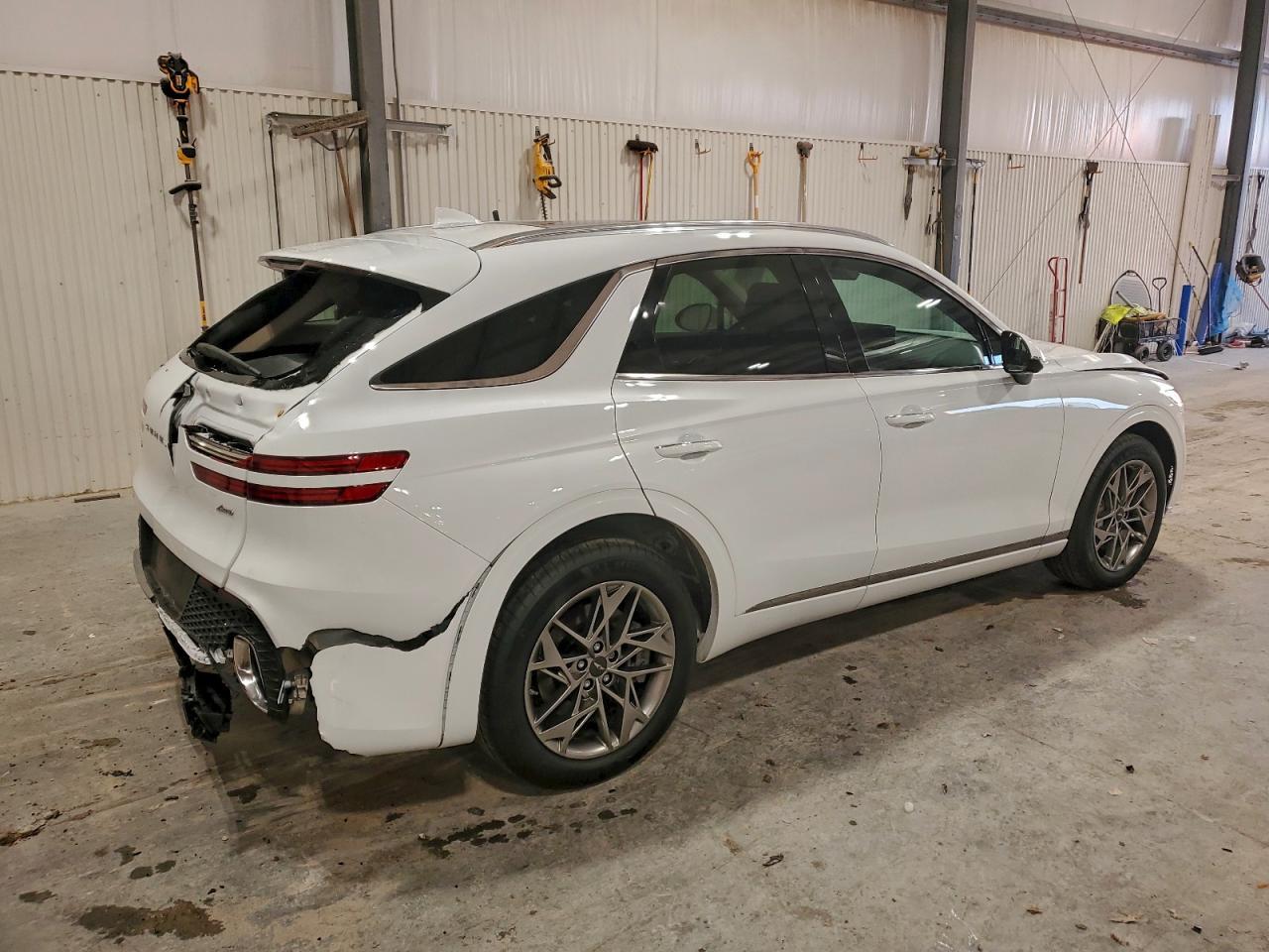 2025 GENESIS GV70